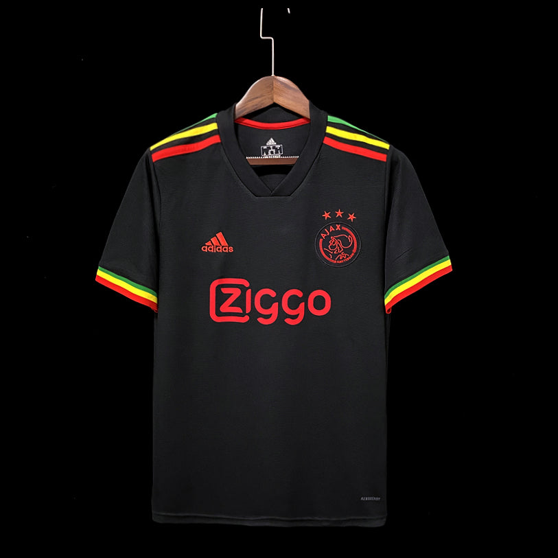 Ajax x Three Little Birds Kit